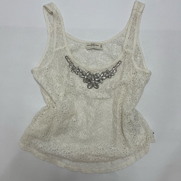Abercrombie & Fitch - lace and Jewell top - size M - Picture 1 of 9